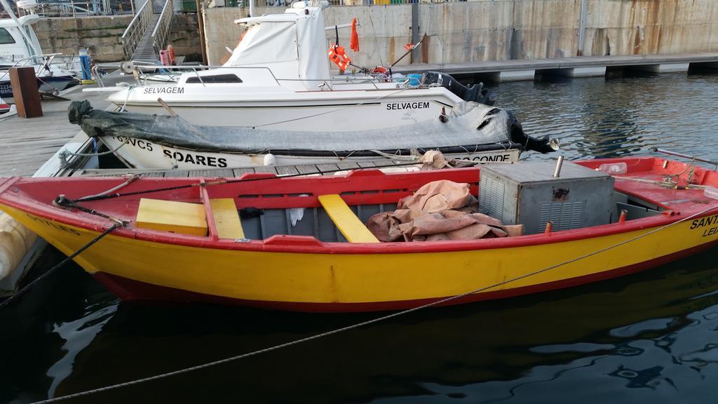 Vrs - Low Cost Beach Boat Hotel เลซาเดอปัลเมรา ภายนอก รูปภาพ